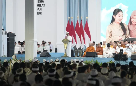 Lebih dari 100 Ribu Jemaah Ikuti Zikir dan Doa Kebangsaan di Monas