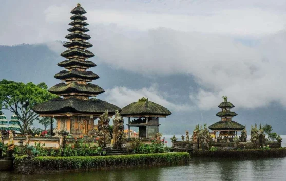 Panduan Wisata Bali: Menjelajahi Pesona Pulau Dewata di Luar Zona Nyaman