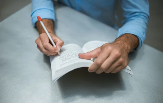 Menulis Buku Itu Mudah jika Dimulai dari Ide Sederhana