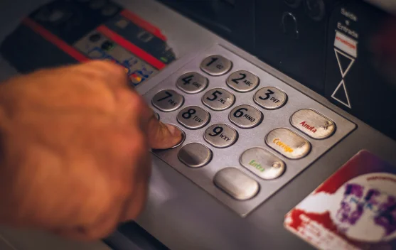 Waspada Menggunakan Password dan PIN ATM,Lindungi dari Kejahatan ...