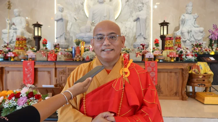 Umat Buddha Biak Rayakan Imlek dengan Doa Bersama