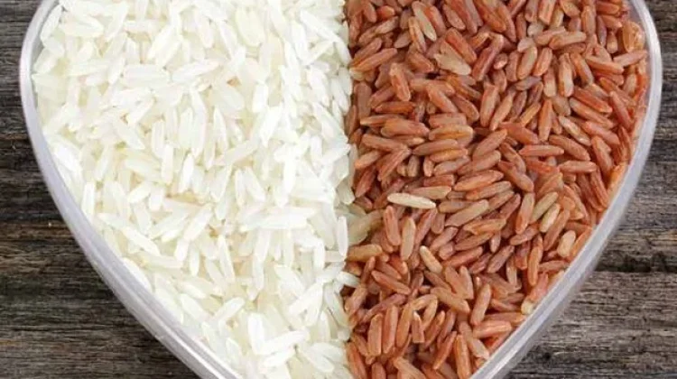 Nasi Merah Vs Nasi Putih saat Berpuasa