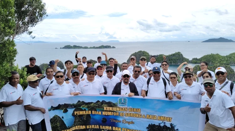 Pesona Kampung Wisata Arborek Raja Ampat