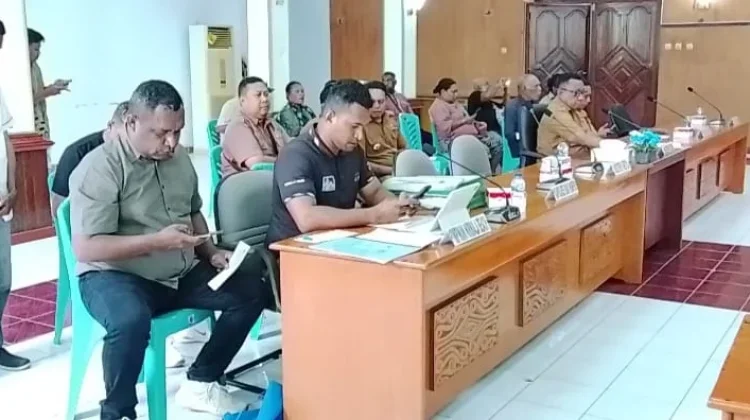 Pembongkaran Atap Rumah di Kampung Anjareuw Memicu Reaksi,Ini Alasannya