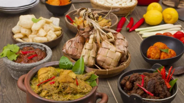 Ragam Hidangan Ketupat Lebaran