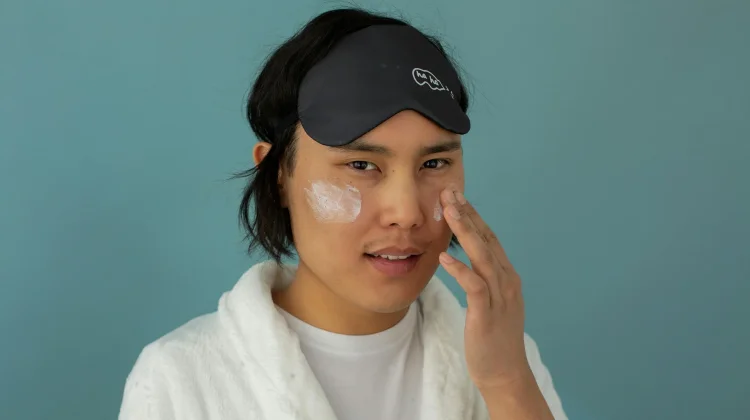 Bukan Sekadar Gaya, Ini Alasan Medis Pria Butuh Skincare