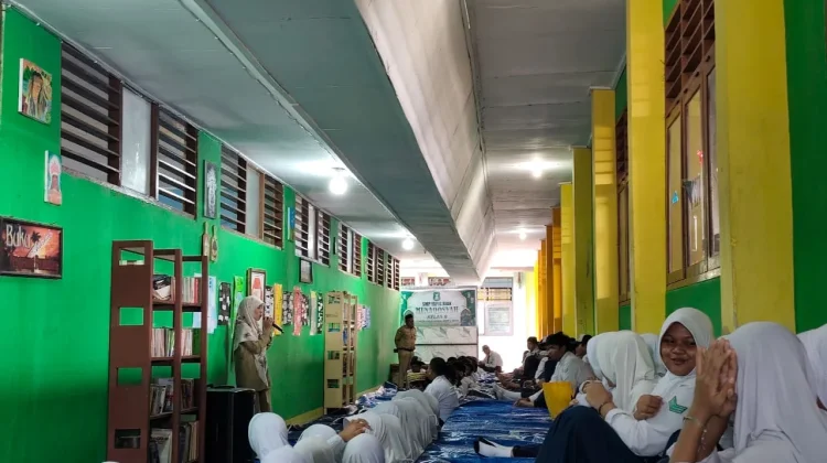 Usai Lebaran, SMP Yapis Biak Awali  masuk Sekolah dengan Kegiatan Spiritual