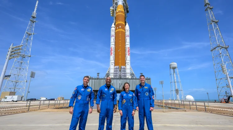 Artemis II Pecahkan Rekor Jarak Terjauh, Siap Kembali ke Bumi