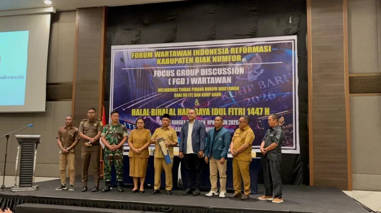Bupati Biak Numfor Buka Halal Bihalal dan FGD Forum Wartawan Indonesia Reformasi