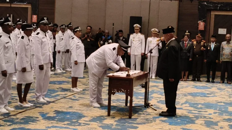 Bupati Biak Resmi Lantik 249 Kades Periode 2026-3034