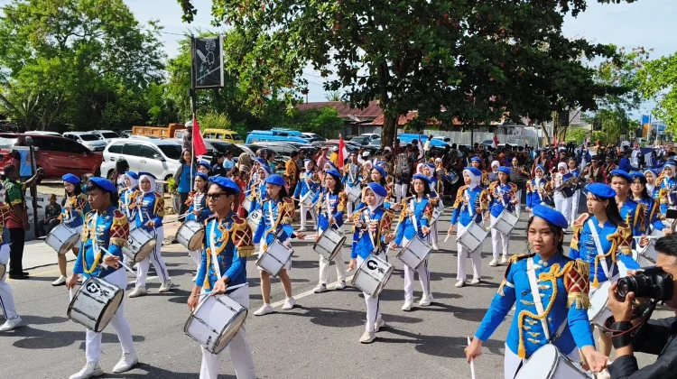 Pelantikan Kades Diawali Parade diiringi Drumband Pelajar SMANSA