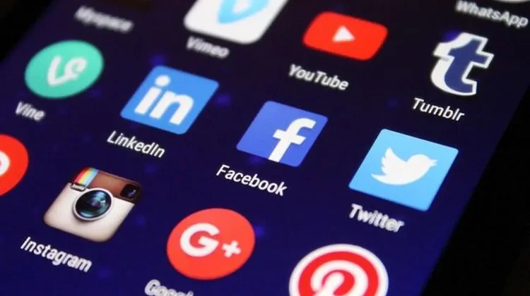 Bahaya Media Sosial untuk Anak, IDAI Sarankan Batas Usia 16 Tahun