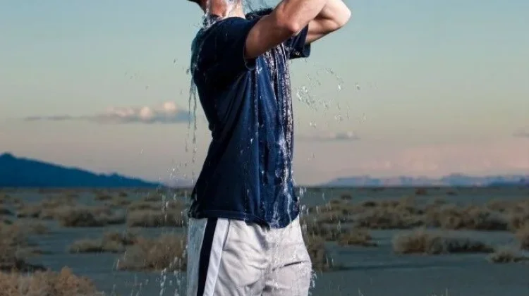 Tetap Sehat di Cuaca Panas: 5 Tips Cegah Dehidrasi dan Heatstroke