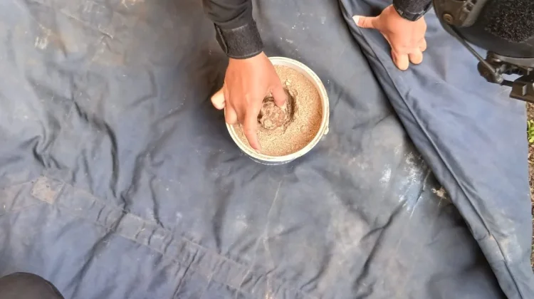 Brimob Biak Amankan Granat Tangan Peninggalan PD II