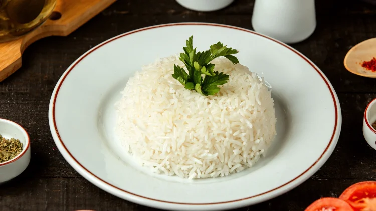 Kenapa Nasi Selalu Jadi Tolak Ukur Rasa Kenyang?