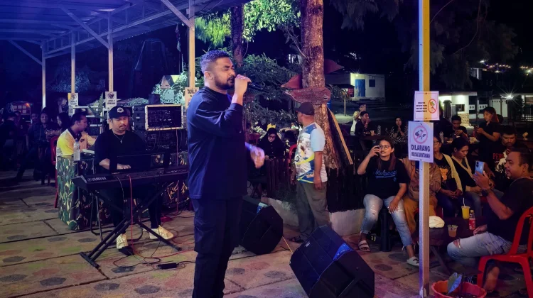 "Meet and Greet" Willy Sopacua di Taman Kopi Sini Saaja
