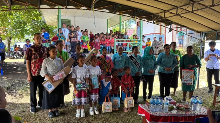 Ketua TP PKK Papua,Kunjungi PAUD Bunda Kasih Mansoben di Kabupaten Supiori