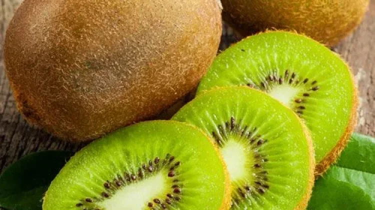 Jangan Khawatir Kebanyakan Makan Daging, 6 Buah ini Bantu Redakan Asam Urat