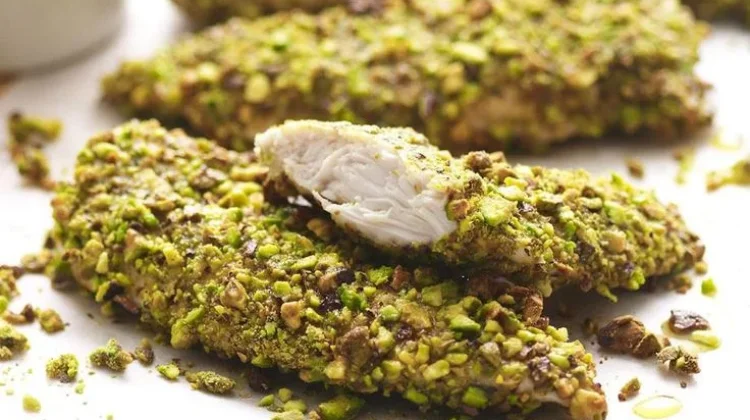 Viral! Ayam Gepuk Saus Pistachio Jadi Tren Kuliner Baru di Malaysia