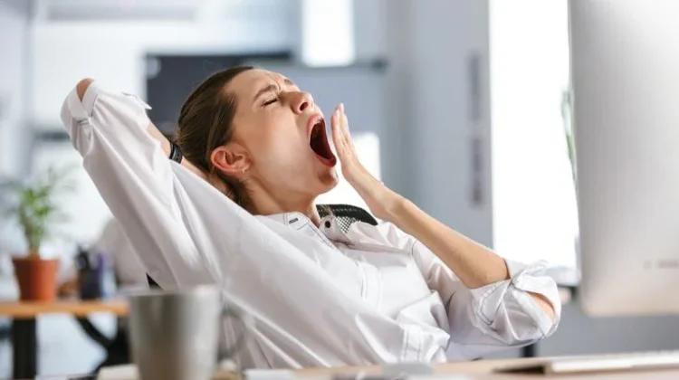 Tidur Sudah Cukup tapi Masih Mengantuk, Kenapa?
