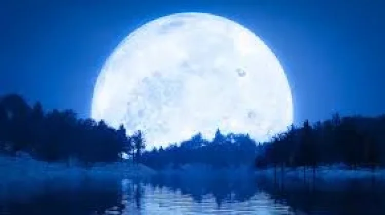 Fenomena “Bulan Biru” Menyapa Langit Malam 31 Mei 2026