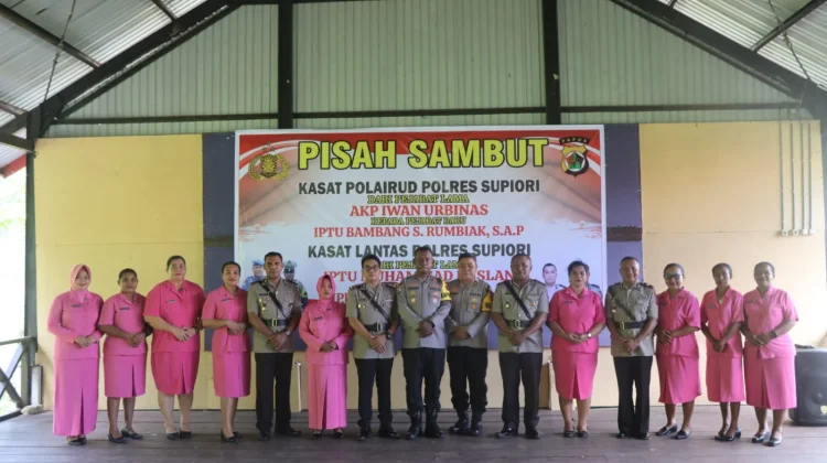 Pisah Sambut Kasat Polairud dan Kasat Lantas Polres Supiori