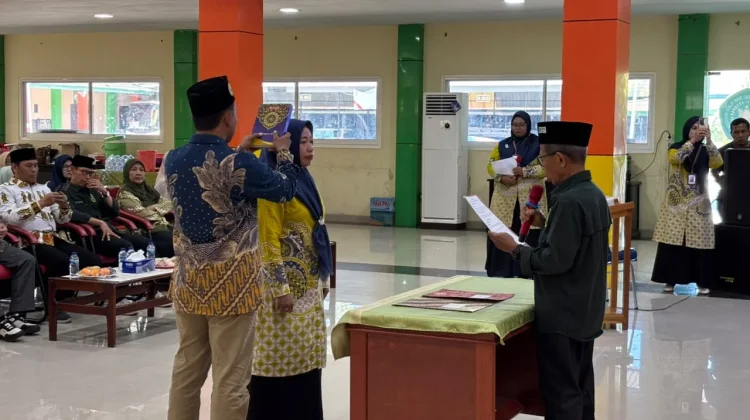 TK Yapis Biak, Lakukan Serah Terima Jabatan  Kepala dari Herlina Basir kepada Wahida