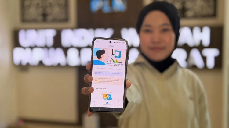 PLN Ajak Pelanggan di Papua Manfaatkan Fitur SwaCAM, Catat Meter Lebih Praktis