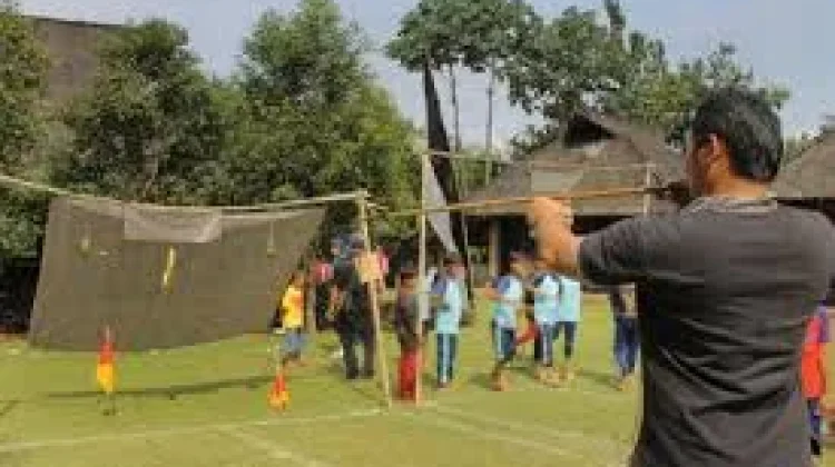 Permainan Tradisional Nusantara Susumpitan Melatih Fokus dan Ketangkasan