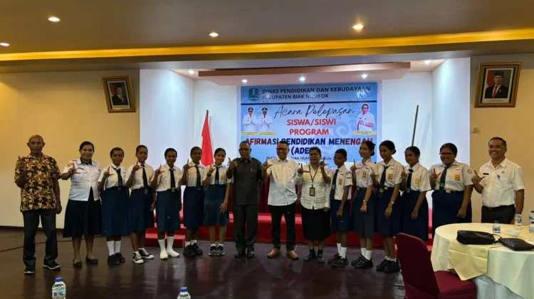 Pemda Biak Numfor, Lepas 10 Siswa Ikut Program ADEM 2026
