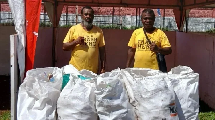 Trash Hero Biak Kumpulkan 370 Kg Sampah Selama FBMW 2026