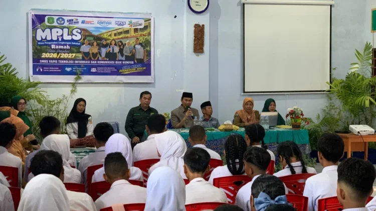 MPLS Ramah SMKS Yapis TIK Biak Libatkan 90 Peserta Didik Baru