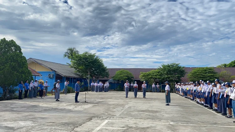 MPLS SMA Negeri 3 Biak Perkuat Karakter, Disiplin dan Kepedulian Siswa