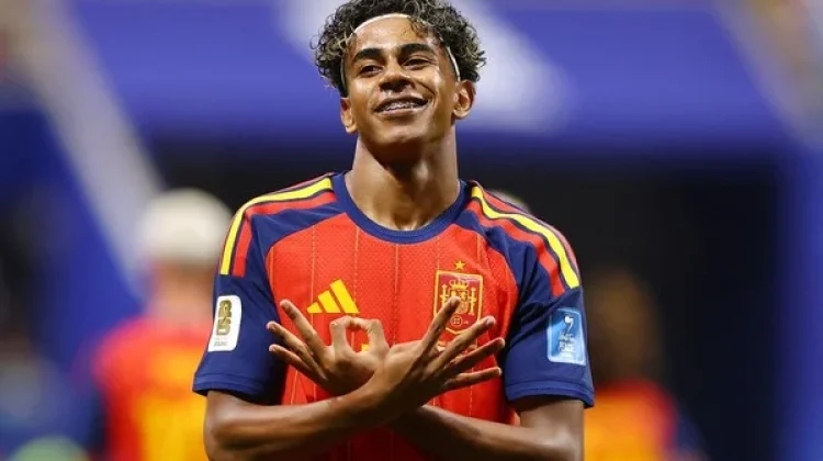 Lamine Yamal di Puncak Nominasi Ballon d'Or 2026, Sejarah Baru di Depan Mata