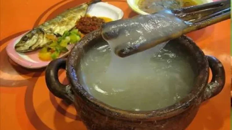 10 Makanan Khas Ambon yang Wajib Masuk Daftar Kuliner Anda