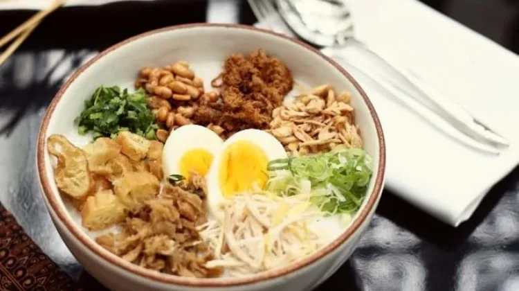 Dari Bubur Ayam hingga Papeda, Ini 10 Sarapan Tradisional Terbaik Indonesia