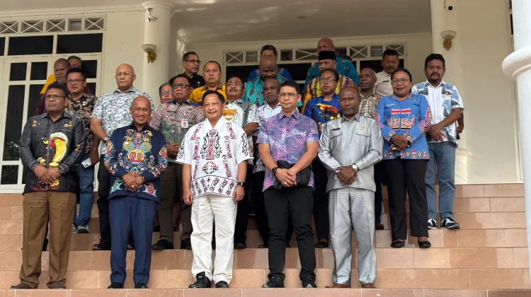 Biak Numfor Jadi Lokasi Upacara Bawah Laut Wanita Selam Indonesia