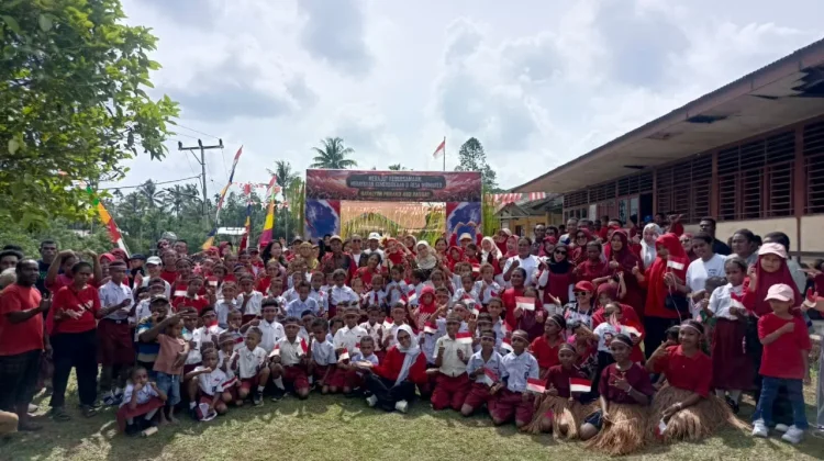 HUT RI ke-81, Yon Parako 482 dan PIA AG Ranting 002-03-2 Gelar Baksos di Wirmaker