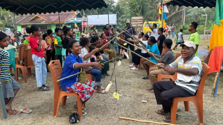 Mananwir-Er Ronsumbre Gelar Baksos dan Perlombaan, Sambut HUT ke-81 RI