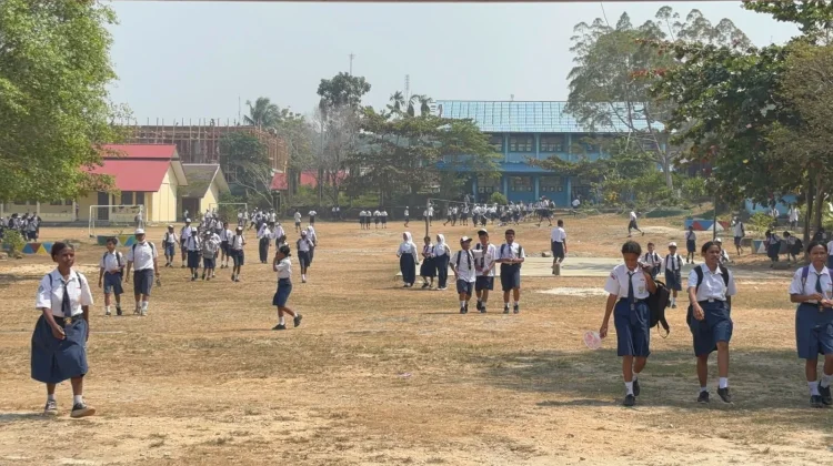 Siswa di Biak Dipulangkan imbas Kabut Asap Karhutla