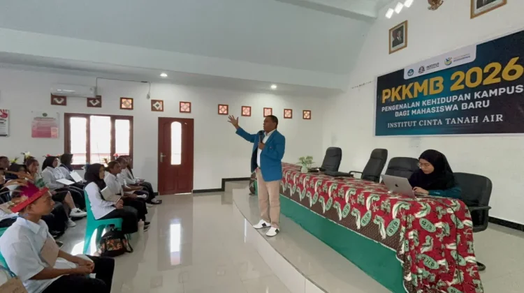 PKKMB INCITA Biak Tanamkan Nilai Pancasila kepada Mahasiswa Baru