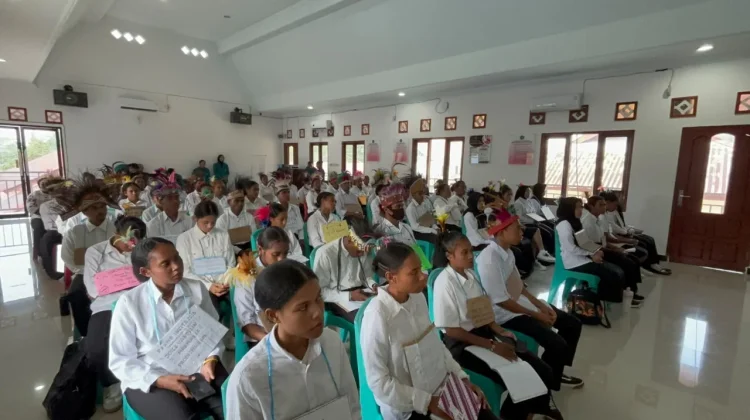 PKKMB INCITA Biak Tanamkan Nilai Pancasila kepada Mahasiswa Baru