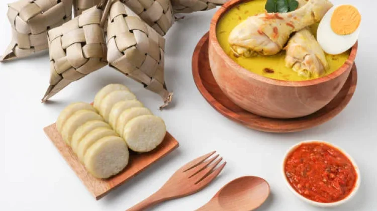 Ketupat dan Lontong, Apa Bedanya? Ini Penjelasannya