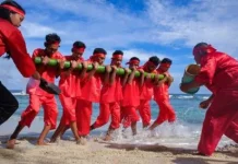 Eksotika Bambu Gila, Tradisi Unik yang Mendunia dari Maluku