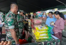 Semarak Ramadan,Kodim 1708/BN Gelar Bazar Murah untuk Masyarakat Biak