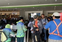 Puncak Mudik Lebaran, 1.102 Penumpang Terlayani di Bandara Frans Kaisiepo