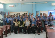 Siswa Kelas XII SMKS YPK 2 Biak Ikuti Sosialisasi Aplikasi SiapKerja Disnaker