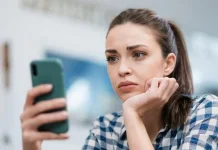 Ponsel tanpa Media Sosial? ternyata Masih Berdampak pada Kesehatan Mental