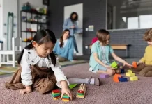 Orang Tua Wajib Tahu! Tips Memilih Daycare Aman Menurut Psikolog
