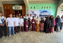 Syukuran HUT Ke-74, PELNI Biak Serahkan Santunan Bagi Anak Yatim Piatu